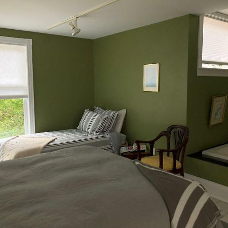 セント・ジョン マホガニー マナー ベッド＆ブレックファースト Bed & Breakfast エクステリア 写真