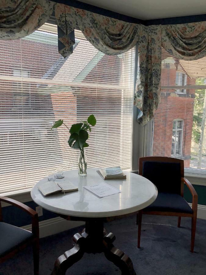 セント・ジョン マホガニー マナー ベッド＆ブレックファースト Bed & Breakfast エクステリア 写真