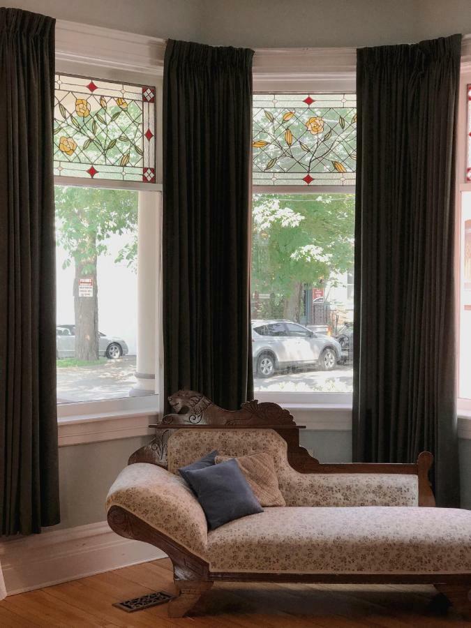 セント・ジョン マホガニー マナー ベッド＆ブレックファースト Bed & Breakfast エクステリア 写真