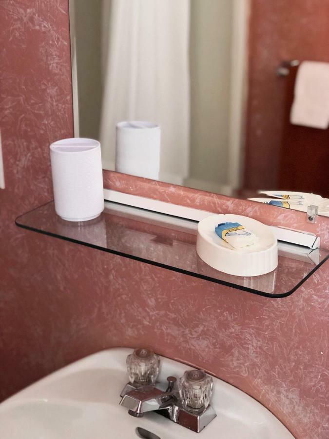 セント・ジョン マホガニー マナー ベッド＆ブレックファースト Bed & Breakfast エクステリア 写真