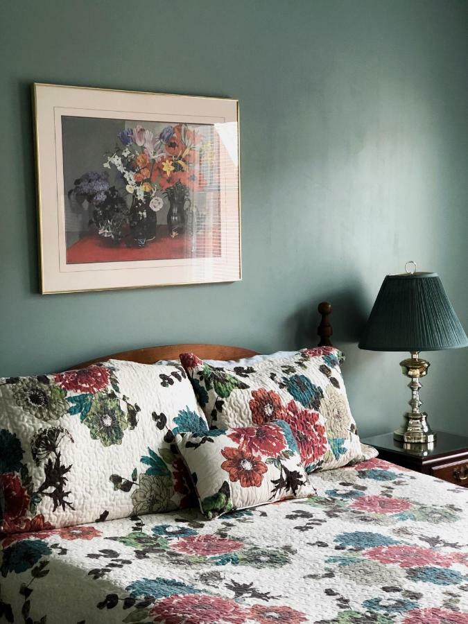 セント・ジョン マホガニー マナー ベッド＆ブレックファースト Bed & Breakfast エクステリア 写真