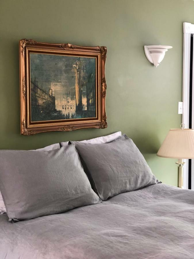 セント・ジョン マホガニー マナー ベッド＆ブレックファースト Bed & Breakfast エクステリア 写真
