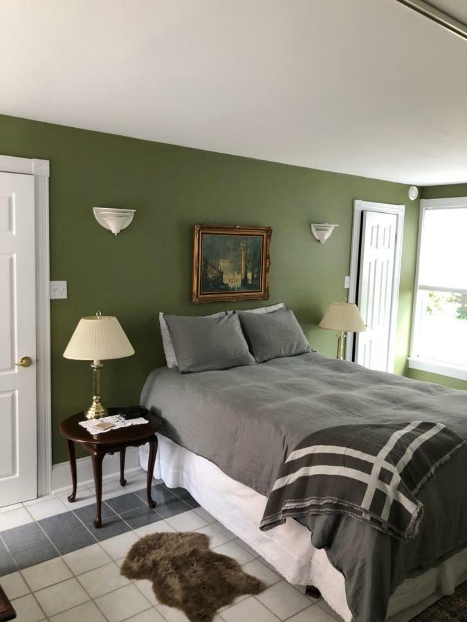 セント・ジョン マホガニー マナー ベッド＆ブレックファースト Bed & Breakfast エクステリア 写真