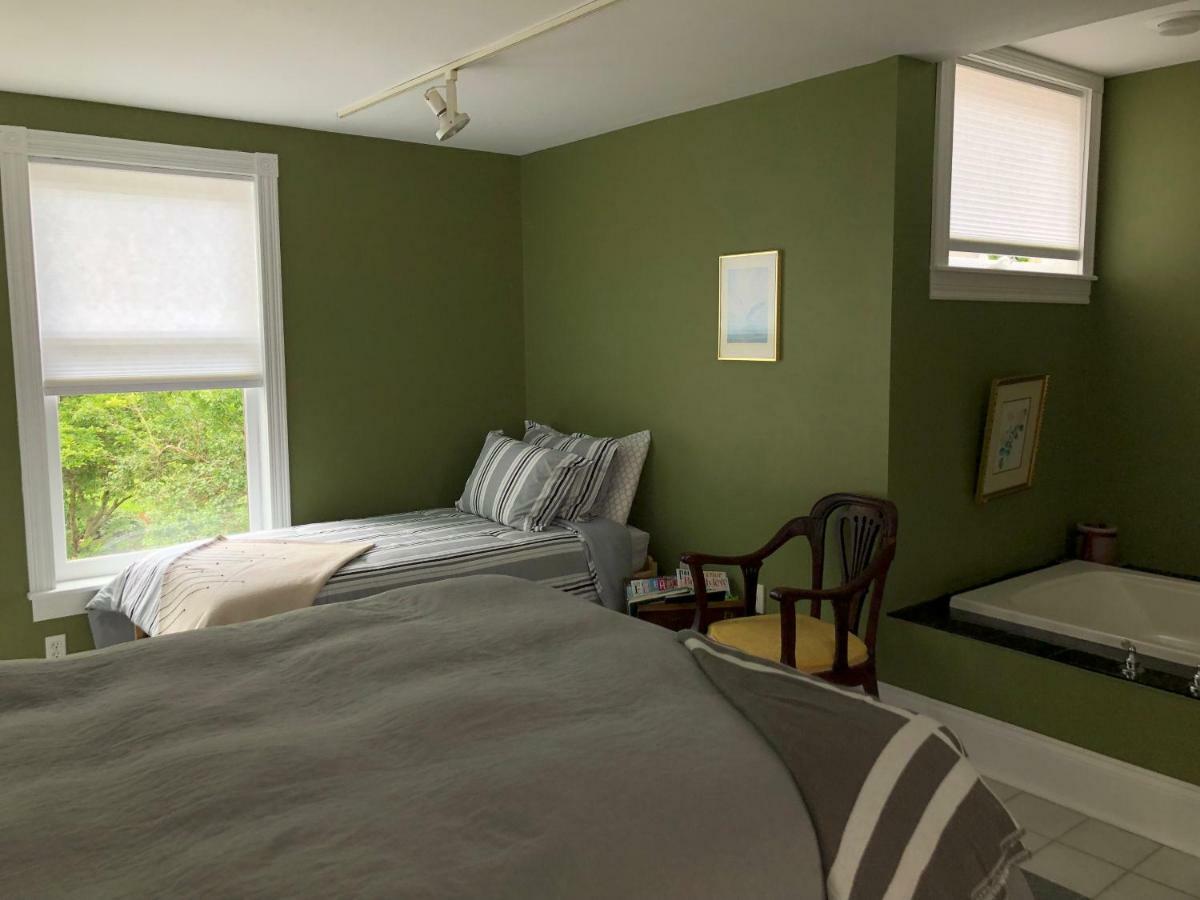 セント・ジョン マホガニー マナー ベッド＆ブレックファースト Bed & Breakfast エクステリア 写真